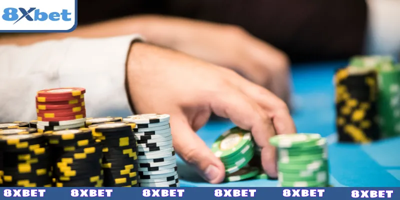 Chiến thuật càn quét Poker 8XBET